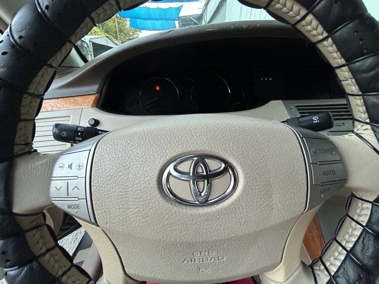 Used 2006 Toyota Avalon XLS FWD image 14