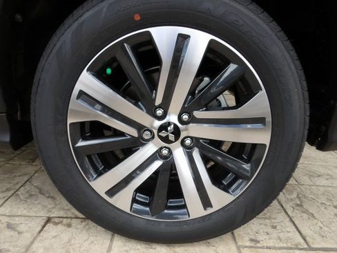 New 2025 Mitsubishi Outlander Sport SE image 10