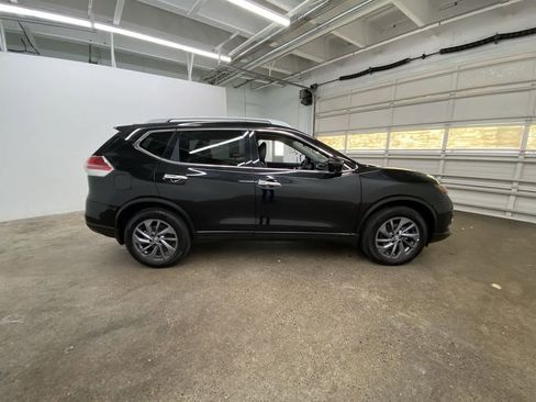 Used 2016 Nissan Rogue SL w/ SL Premium Package FWD image 7