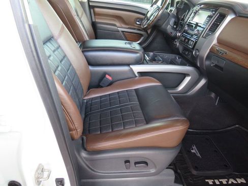 Used 2018 Nissan Titan Platinum Reserve w/ Platinum Utility Package image 18