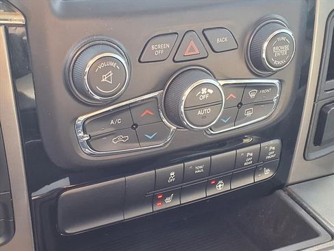 Used 2018 RAM 1500 Sport w/ Convenience Group image 8