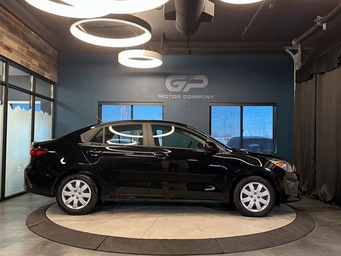 Used 2023 Kia Rio LX image 2