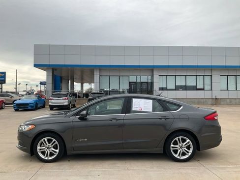Used 2018 Ford Fusion S image 31