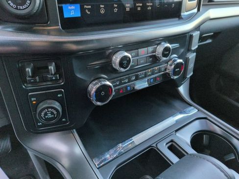 Used 2025 Ford F150 Lariat AWD/4WD image 17