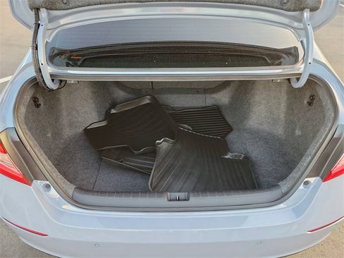 Certified 2021 Honda Accord Touring image 10