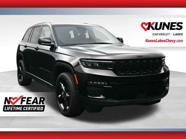 Used 2023 Jeep Grand Cherokee Limited w/ Black Appearance Package AWD/4WD image 1