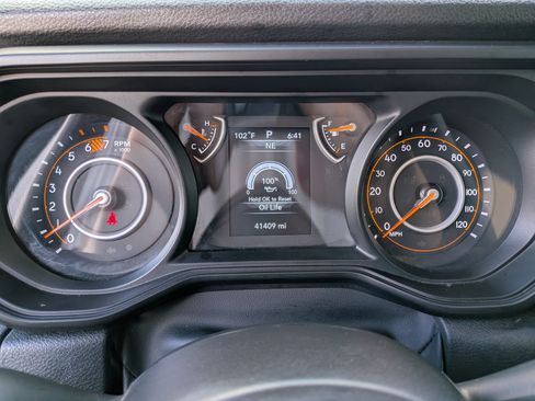 Used 2024 Jeep Wrangler Unlimited Sport AWD/4WD image 25