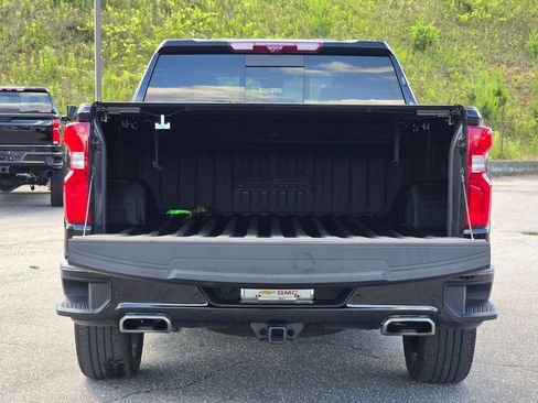 Certified 2023 Chevrolet Silverado 1500 High Country w/ High Country Premium Package AWD/4WD image 17