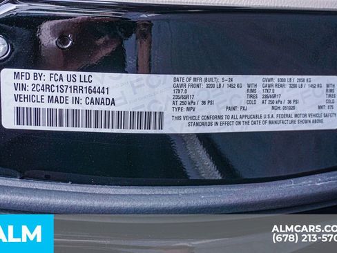 Used 2024 Chrysler Pacifica Select image 64