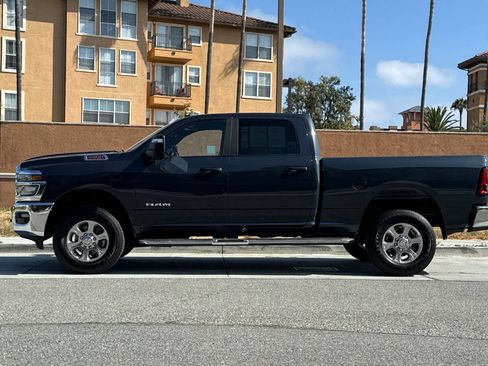 Used 2025 RAM 2500 Big Horn AWD/4WD image 7