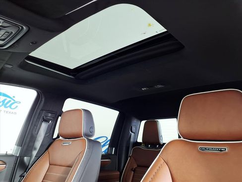 New 2026 GMC Sierra 2500 Denali Ultimate image 14