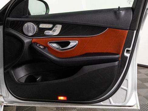 Used 2015 Mercedes-Benz C 300 4MATIC Sedan image 41