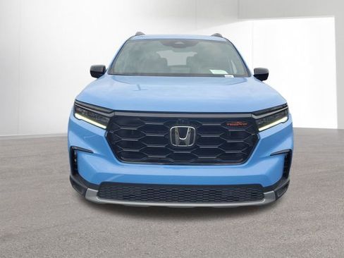 Used 2023 Honda Pilot TrailSport image 16