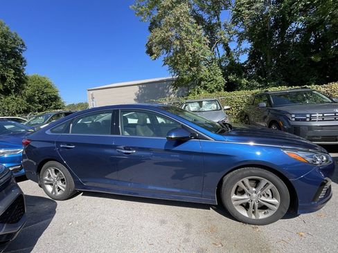 Used 2019 Hyundai Sonata Limited w/ Ultimate Package 04 FWD image 6