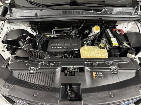 Used 2017 Chevrolet Trax LT w/ Driver Confidence Package image 27