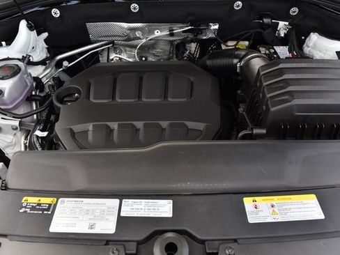New 2026 Volkswagen Atlas Cross Sport SE AWD/4WD image 24