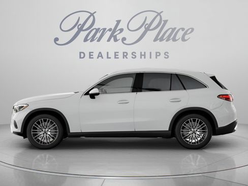 Certified 2026 Mercedes-Benz GLC 300 image 7