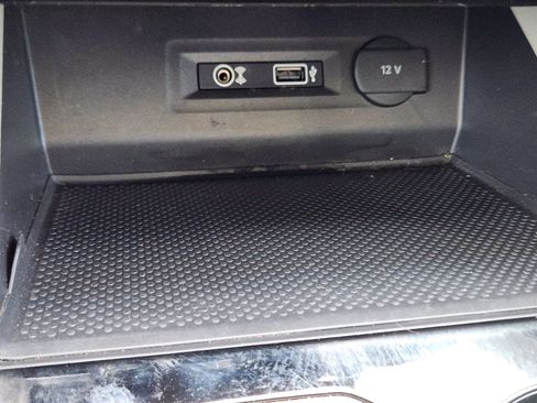 Used 2019 Volkswagen Atlas SEL AWD/4WD image 18