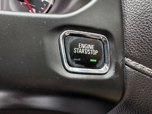 Used 2019 GMC Acadia Denali w/ Technology Package AWD/4WD image 46