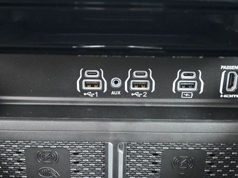 New 2026 RAM 1500 Laramie w/ Night Edition image 32