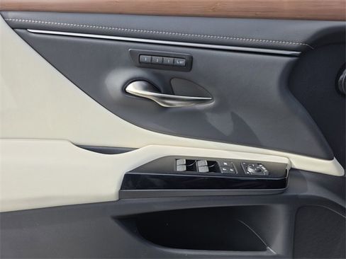 New 2025 Lexus ES 350 w/ Premium Package image 24