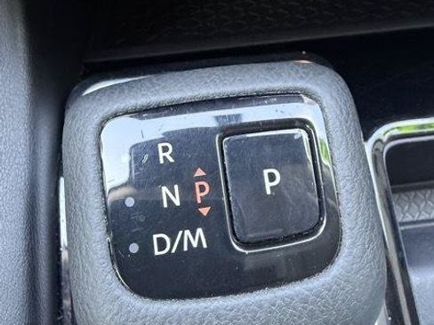Used 2023 Nissan Pathfinder SV FWD image 15