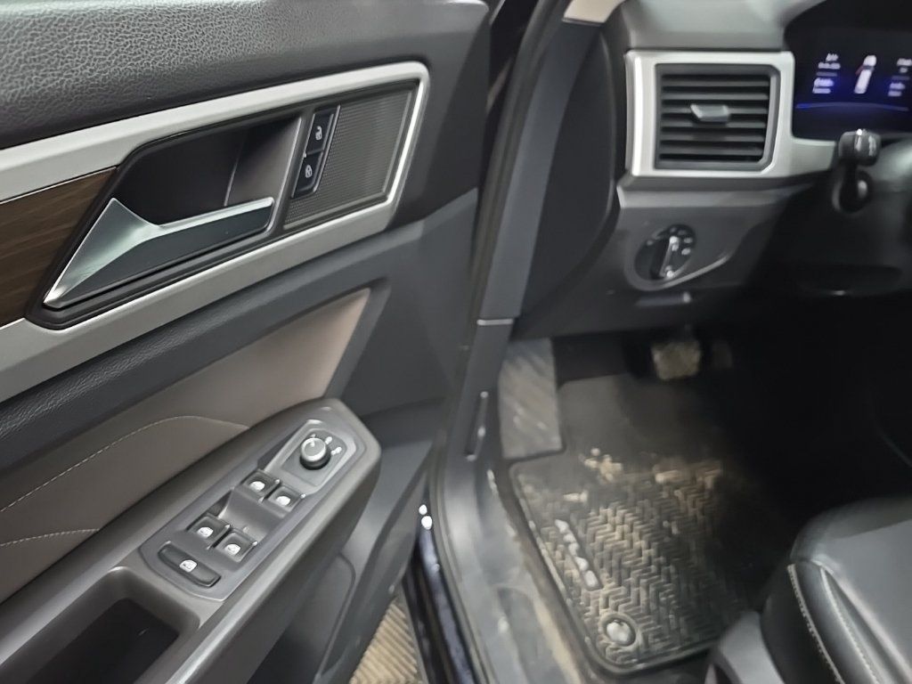 Used 2022 Volkswagen Atlas SE AWD/4WD image 28
