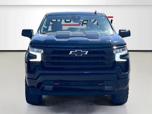 Used 2024 Chevrolet Silverado 1500 LT Trail Boss AWD/4WD image 2