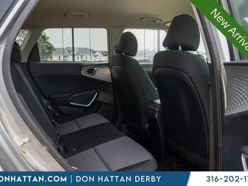 Used 2023 Kia Soul LX w/ LX Technology Package FWD image 23
