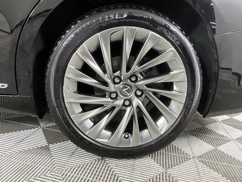 Used 2019 Lexus ES 300h w/ Luxury Package image 7