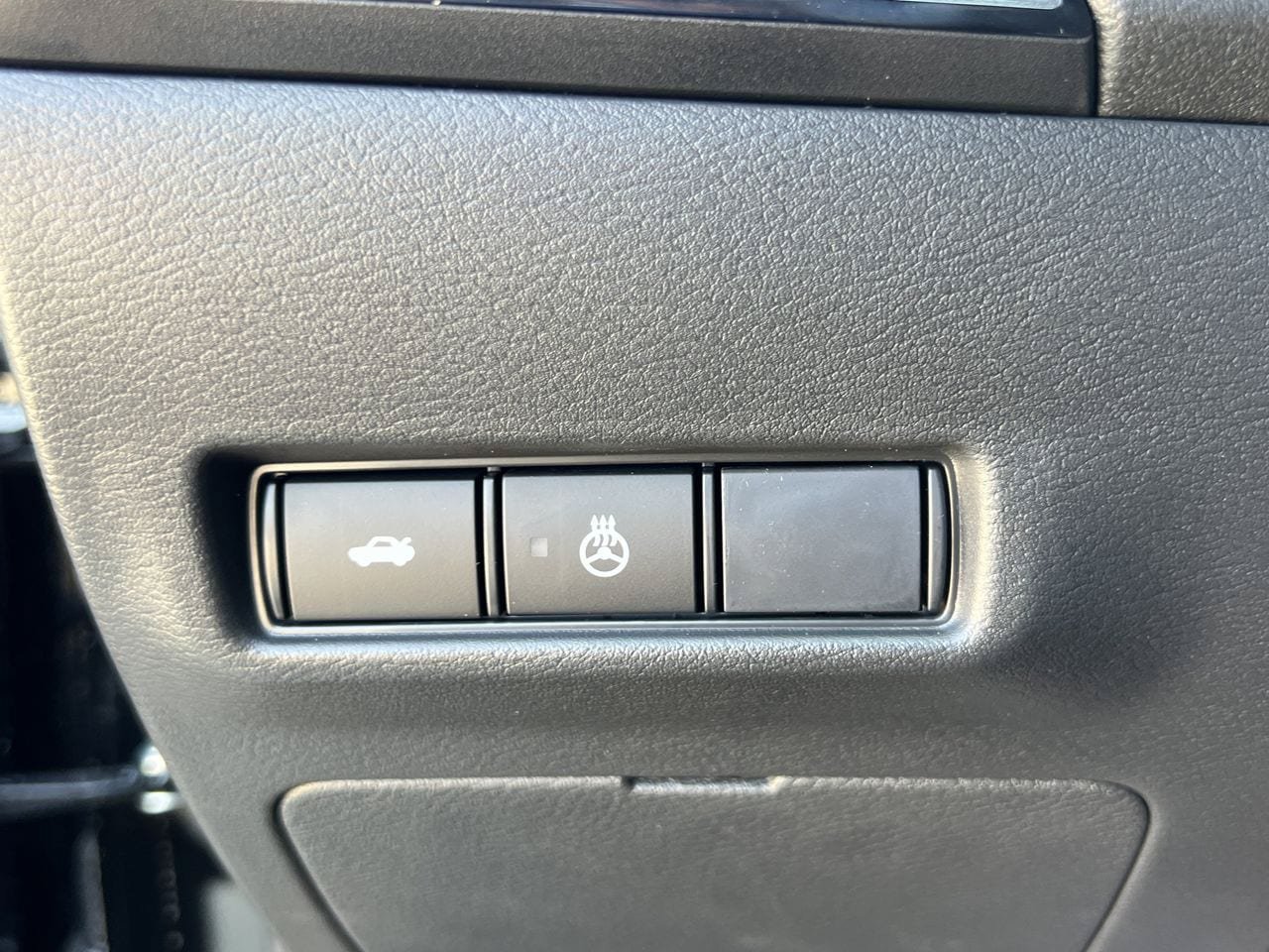 New 2027 Nissan Sentra SR w/ SR All Weather Package FWD image 14