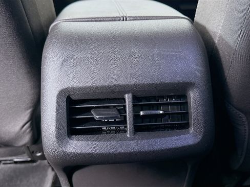 Used 2023 GMC Terrain SLE FWD image 24