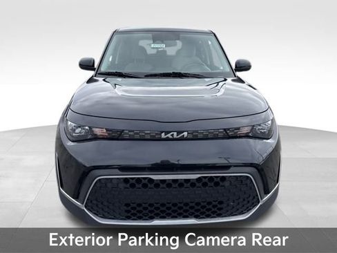 Used 2023 Kia Soul LX image 11