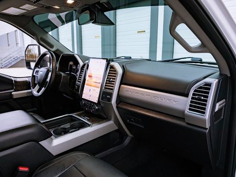 Used 2017 Ford F350 Lariat w/ Lariat Ultimate Package image 20