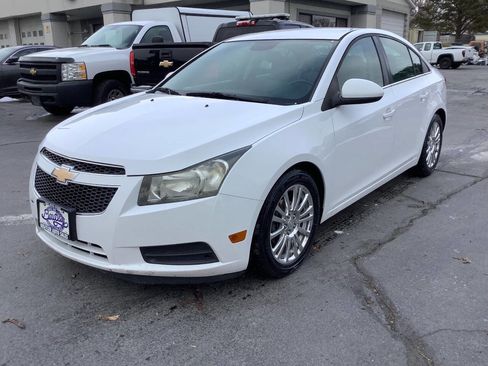 Used 2012 Chevrolet Cruze Eco image 2