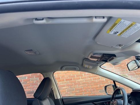 Used 2021 Subaru Crosstrek 2.0i Premium image 45