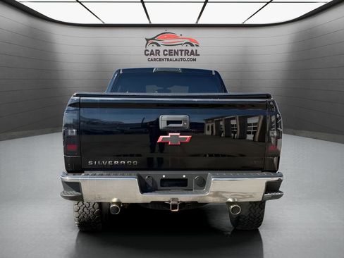 Used 2018 Chevrolet Silverado 1500 LT w/ All Star Edition image 3