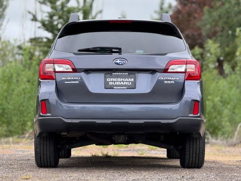 Used 2015 Subaru Outback 2.5i Premium AWD/4WD image 6