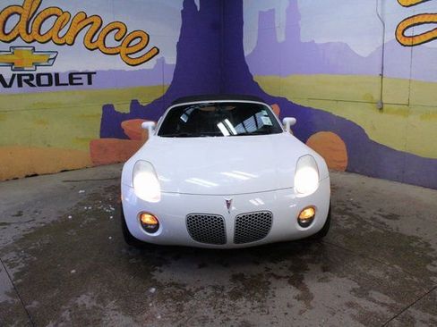 Used 2007 Pontiac Solstice Convertible image 3