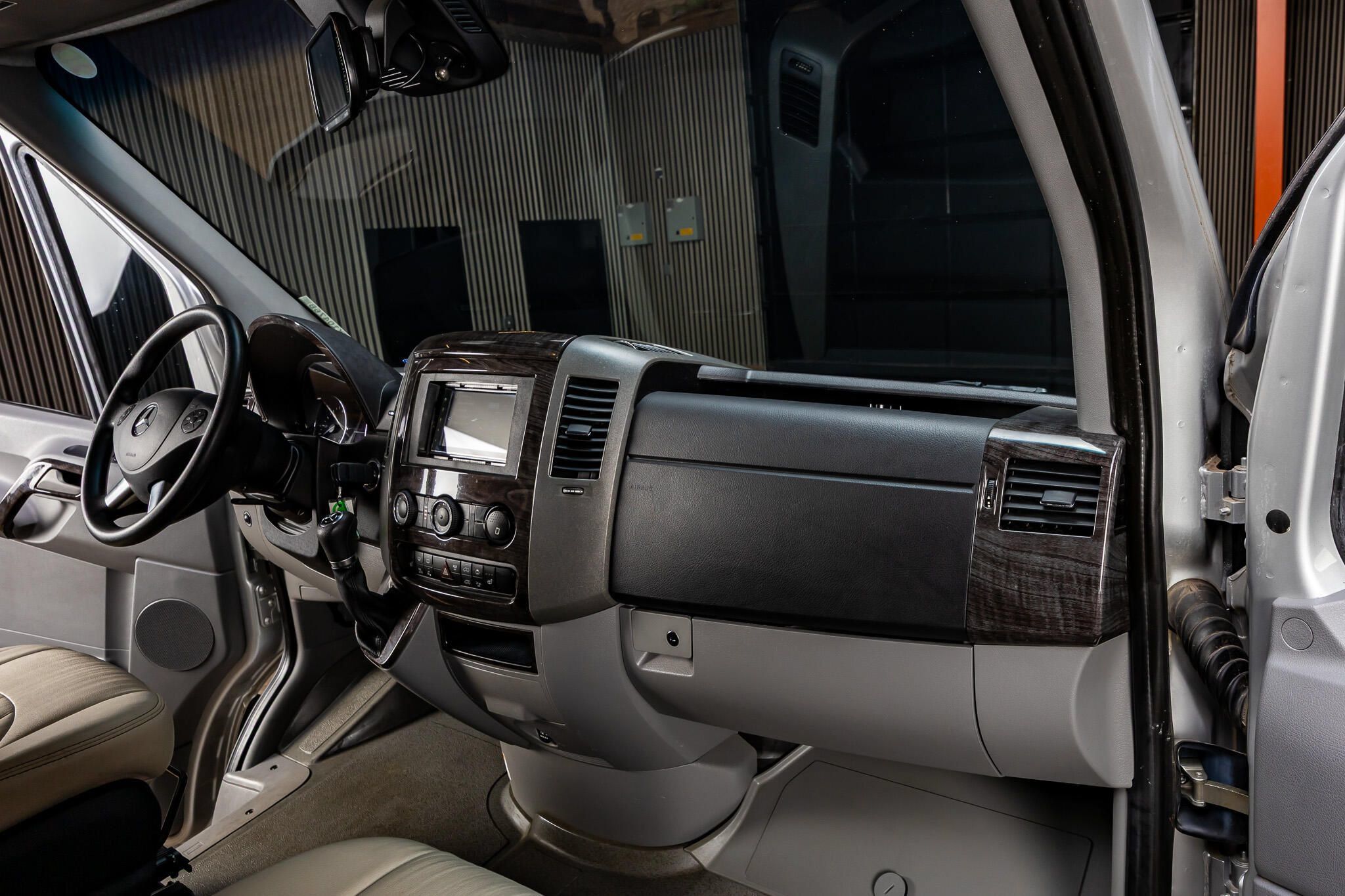 Used 2015 Mercedes-Benz Sprinter 3500 image 14