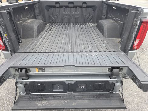 Used 2025 GMC Sierra 1500 Denali Ultimate image 27