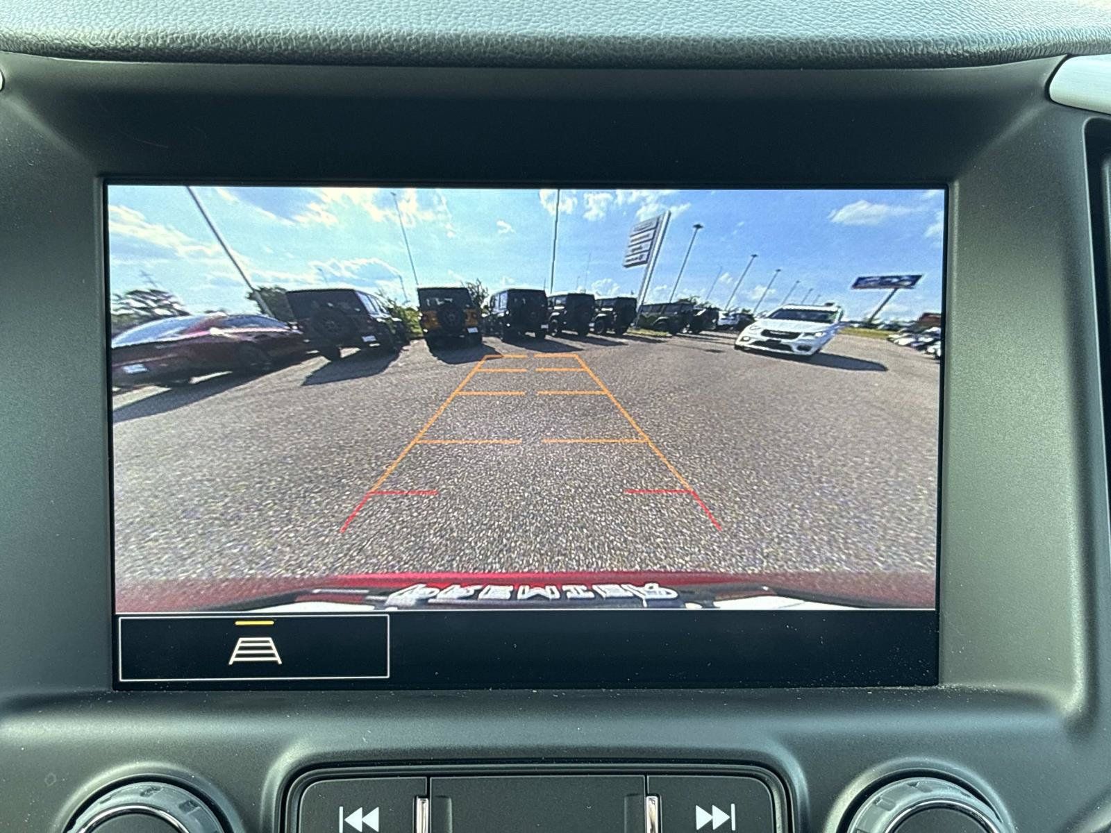 Used 2024 GMC Terrain SLT FWD image 22
