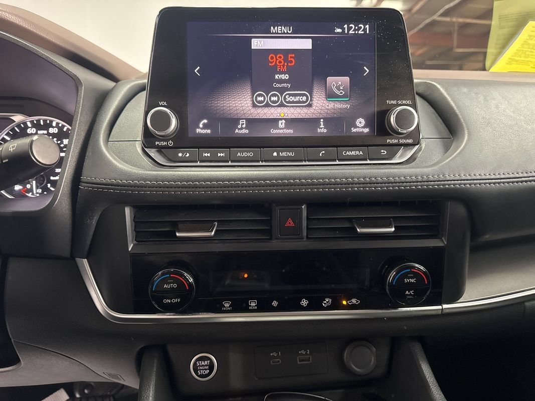 Used 2023 Nissan Rogue SV AWD/4WD image 16