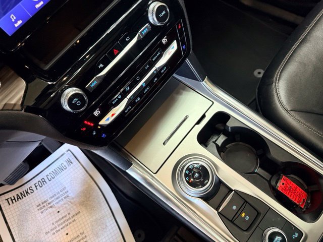 Used 2021 Ford Explorer Limited w/ Hybrid Equipment Group 310A AWD/4WD image 32