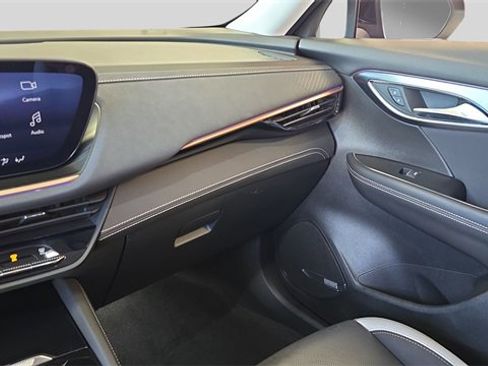 Used 2025 Buick Envision Sport Touring image 24
