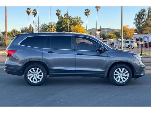 Used 2019 Honda Pilot LX image 6