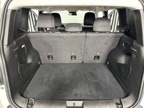 Used 2023 Jeep Renegade Latitude image 17