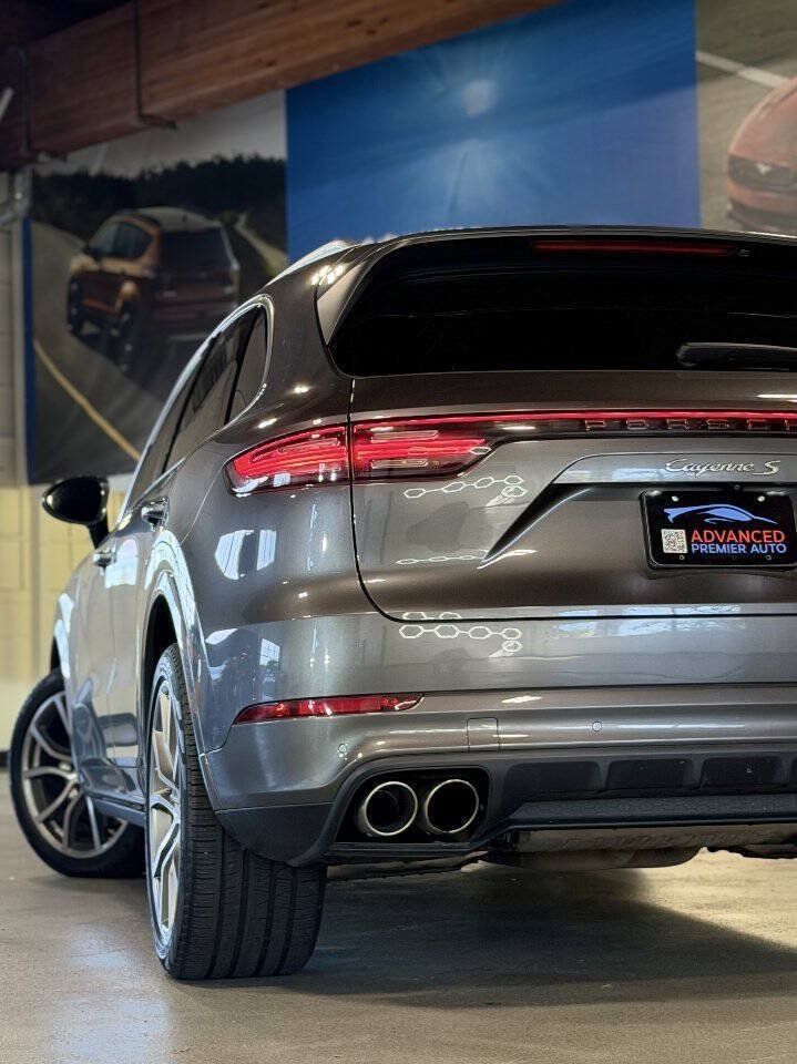 Used 2019 Porsche Cayenne S AWD/4WD image 11