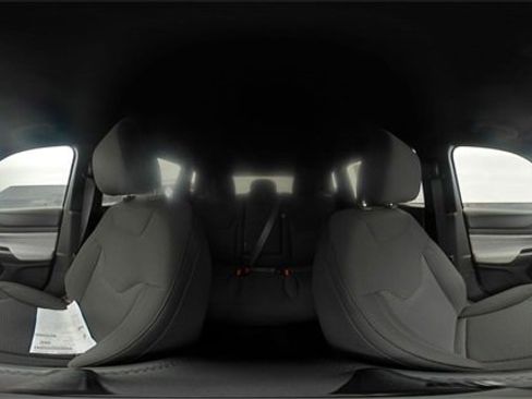 Used 2025 Jeep Compass Sport image 25