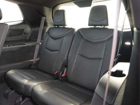 Used 2023 Cadillac XT6 Premium Luxury image 21